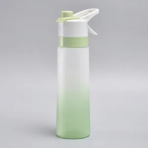 700ml Leak-Proof Spray Water Bottle for Sports - Green